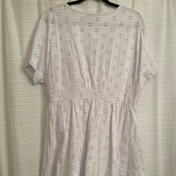 ASOS DESIGN Maternity Broderie Mini Tea Dress with Buttons in White EUC - Picture 8 of 9